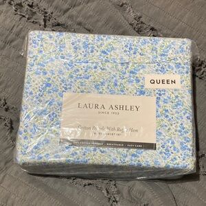Laura Ashley Blue and White Floral Queen Sheet Set ruffled edges